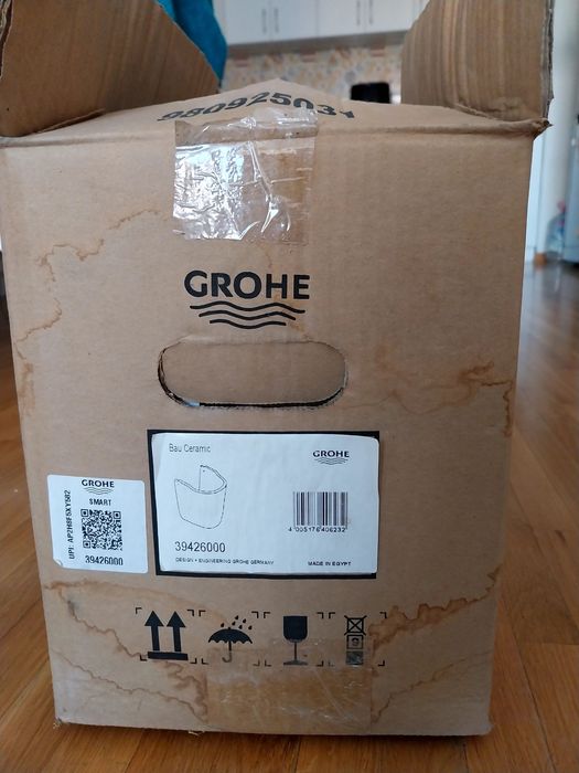 Продавам полуконзола за мивка Grohe - Bau Ceramica