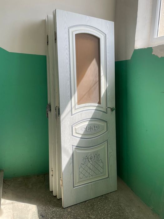 Продам двери в нормальном состояние