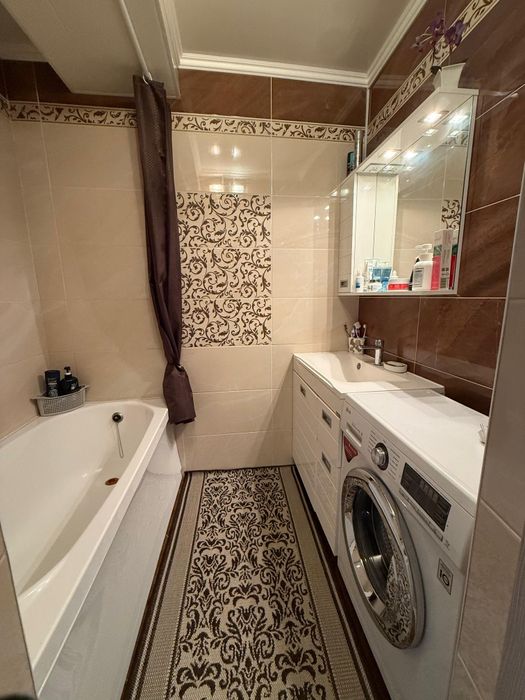 Продам 4-х квартиру. Центр