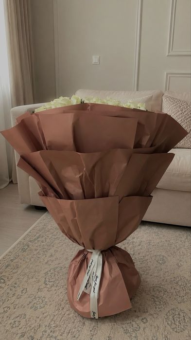 51 белые голландские розы