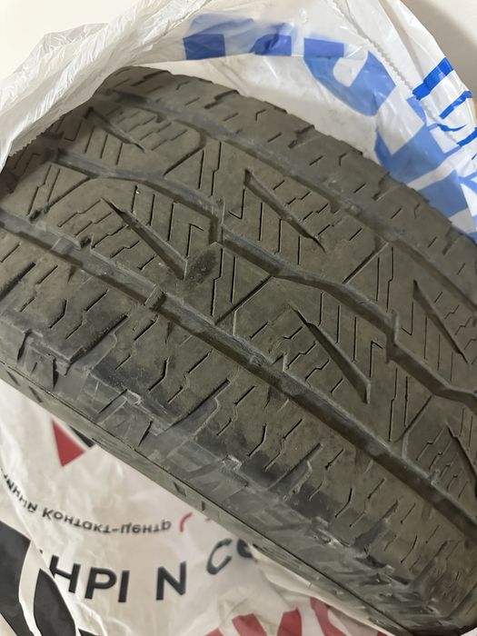 Bridgestone Dueler A/T 275/65/17
