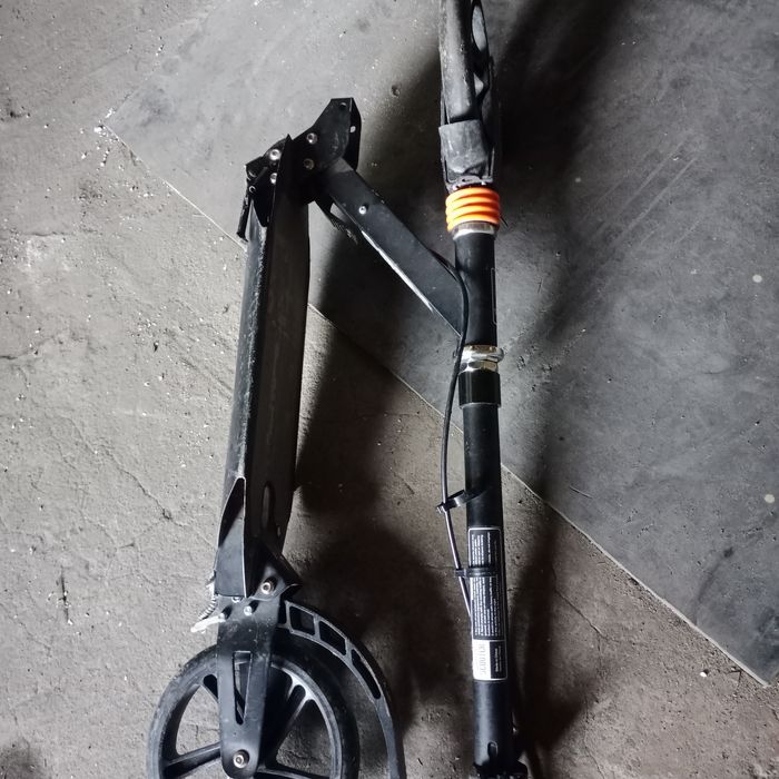 Продам самокат ..