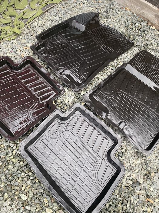 Коврики в салон на авто