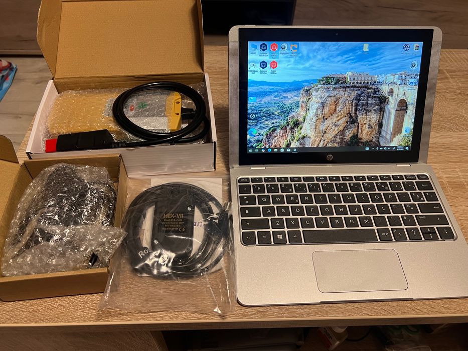 Kit tableta / laptop  Lenovo D330 + tester / diagnoză delphi 2021 + VCDS 2025