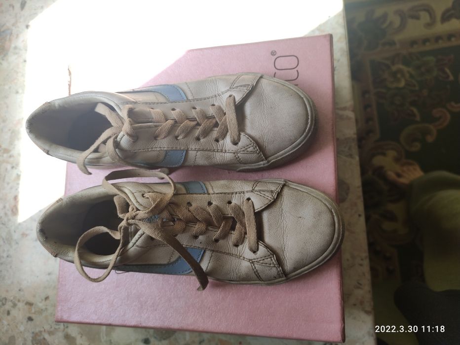 Демисезонные ботинки.