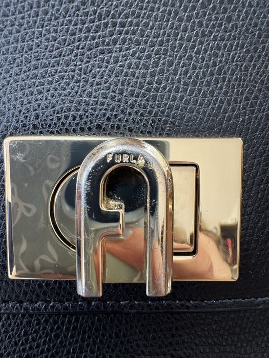 Черна чанта Furla