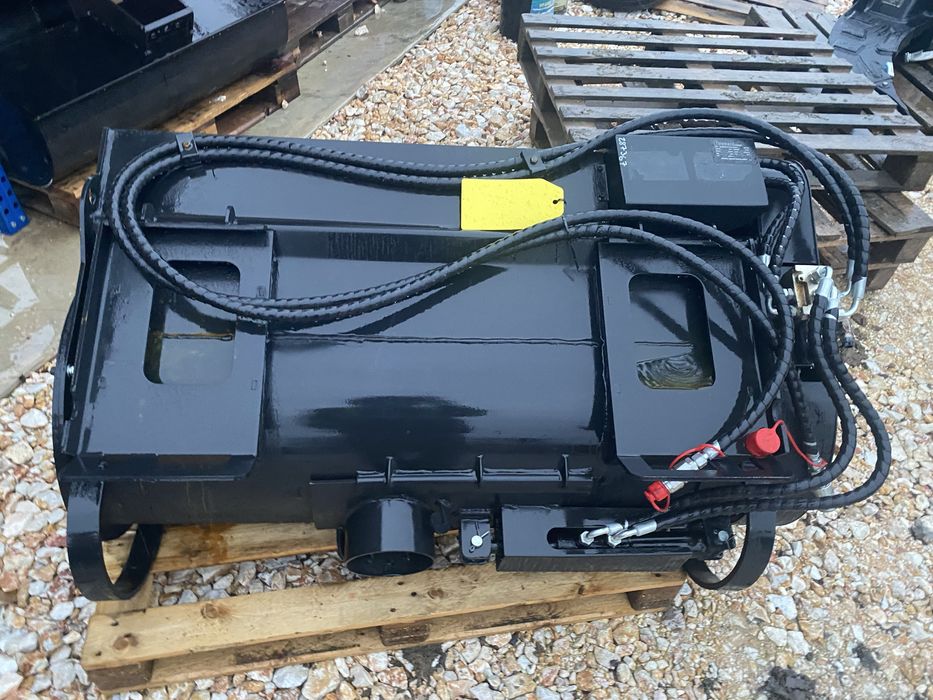 Кофа за бъркане на бетон за мини челен товарач 250 литър за