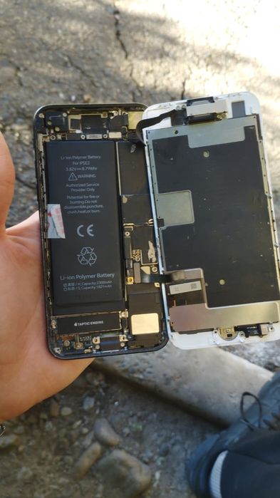 IPhone SE 2020 года
