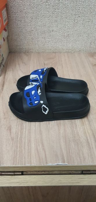 Детские летние тапочки.
