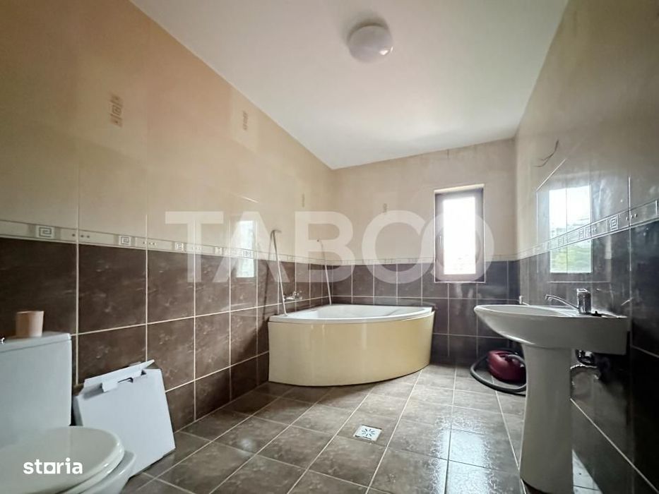 Apartament 3 camere cu parcare de vanzare Comision 0% Andrei Muresanu