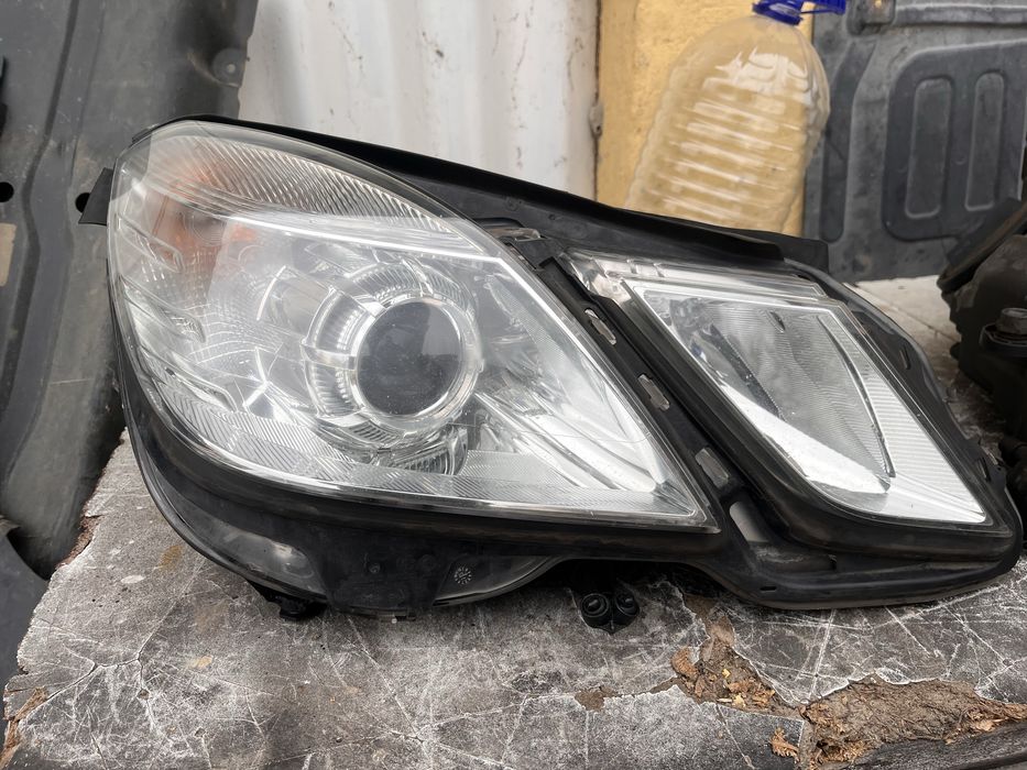 Фарове без ксенон Мерцедес Е W212 / Фар