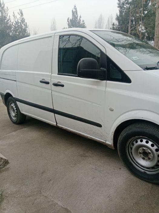 Mersedez vito sotiladi