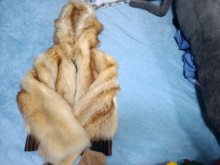 Продам шубку автоледи енот