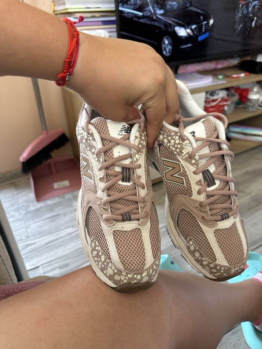 New balance маратонки