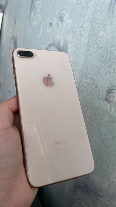 iPhone 8+ в хорошем состоянии