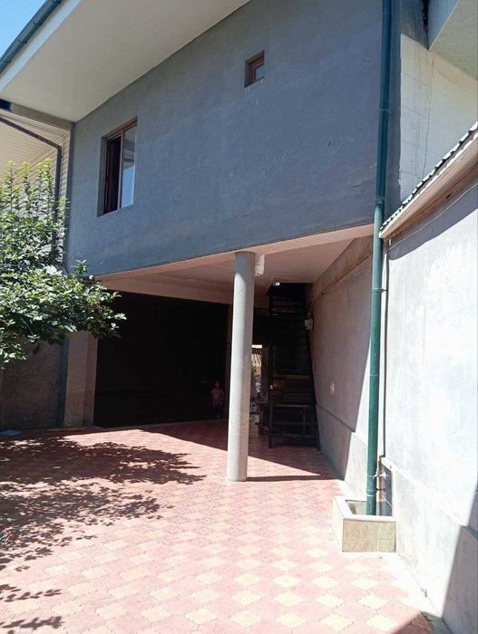 uy sotiladi mevazorda