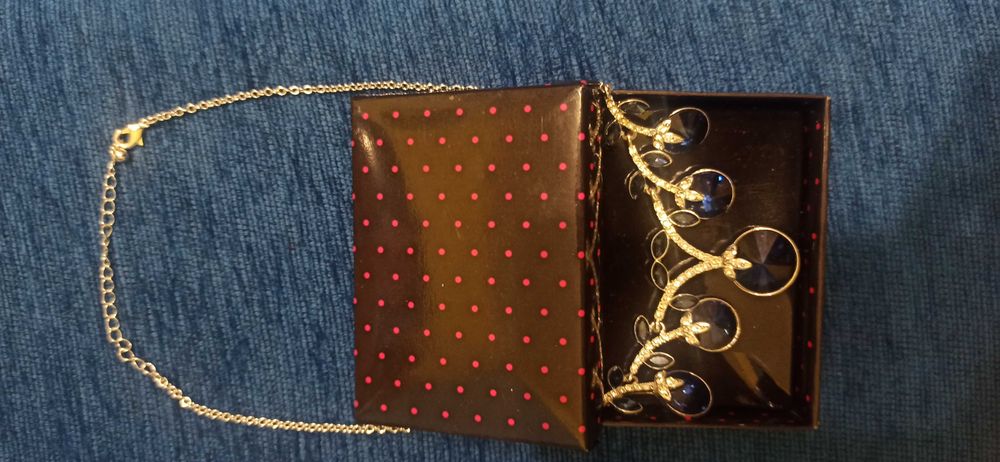 Колие с камъни -ново