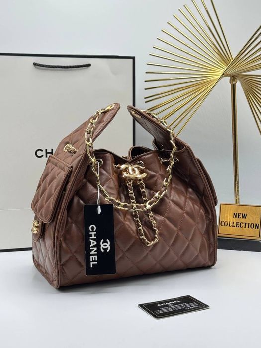 Geanta Chanel noua !!! Dimensiuni 27/22 !!!