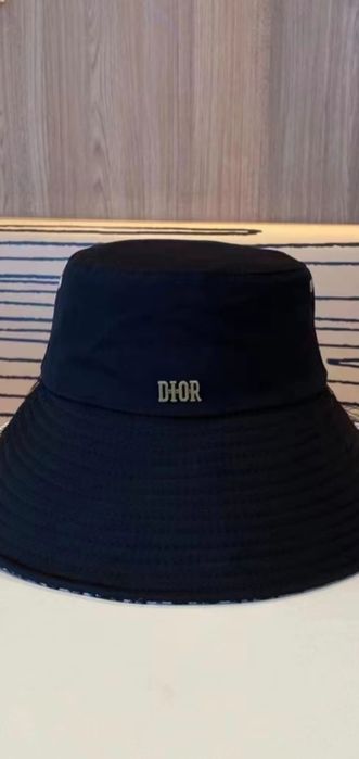 Pălărie Christian Dior, model 2026, 3 modele, preț fix