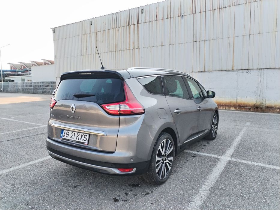 Renault Grand Scenic inițiale Paris 7 locuri 1.7 dci 150 co