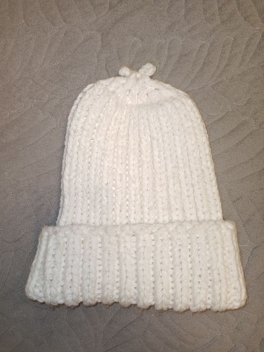 Продам шапку и снуд белые, вязаные, б/у