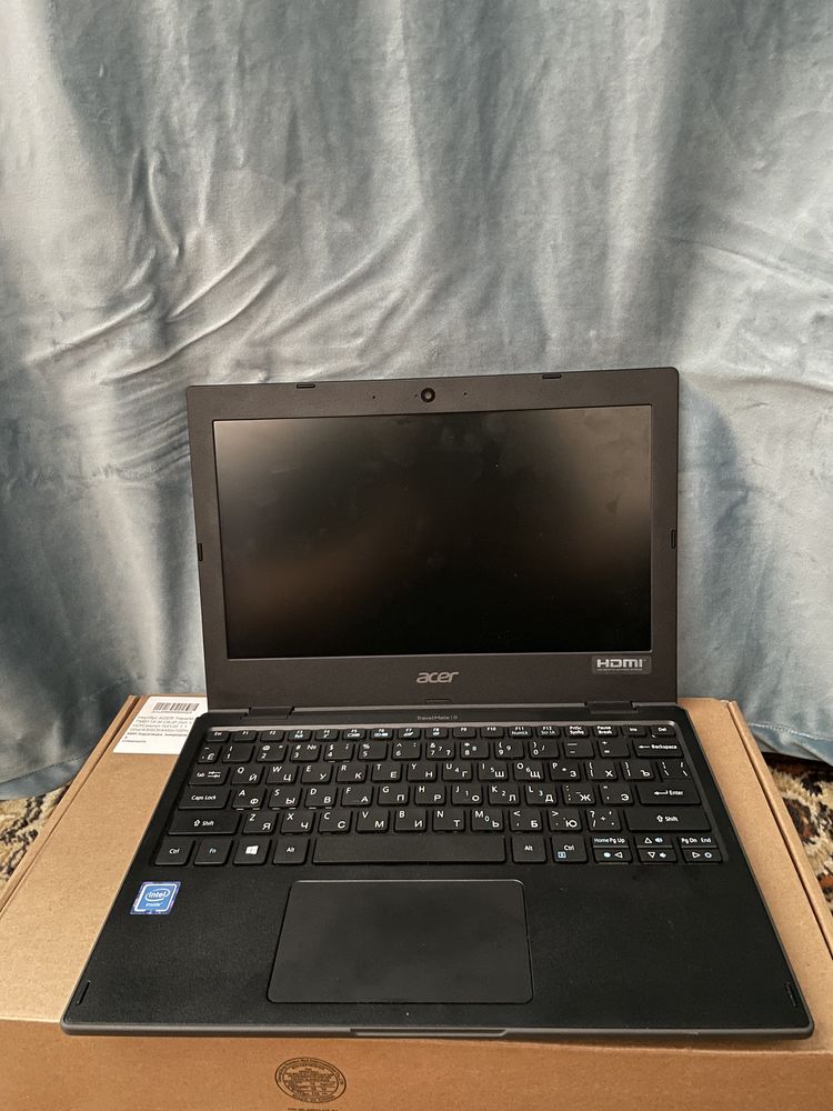 Acer travelmate tmb118 m