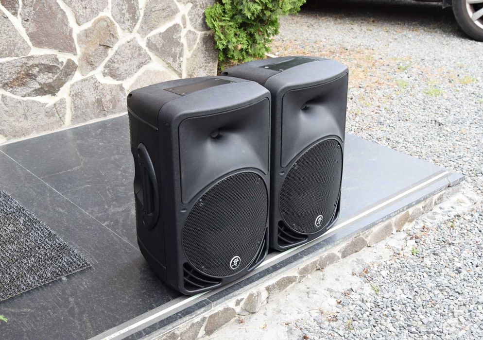 Boxe Mackie C200, profesionale