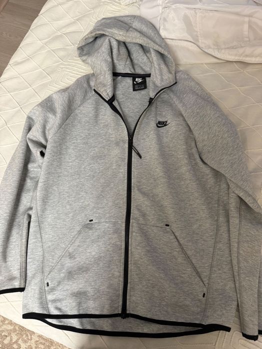 nike tech fleece
