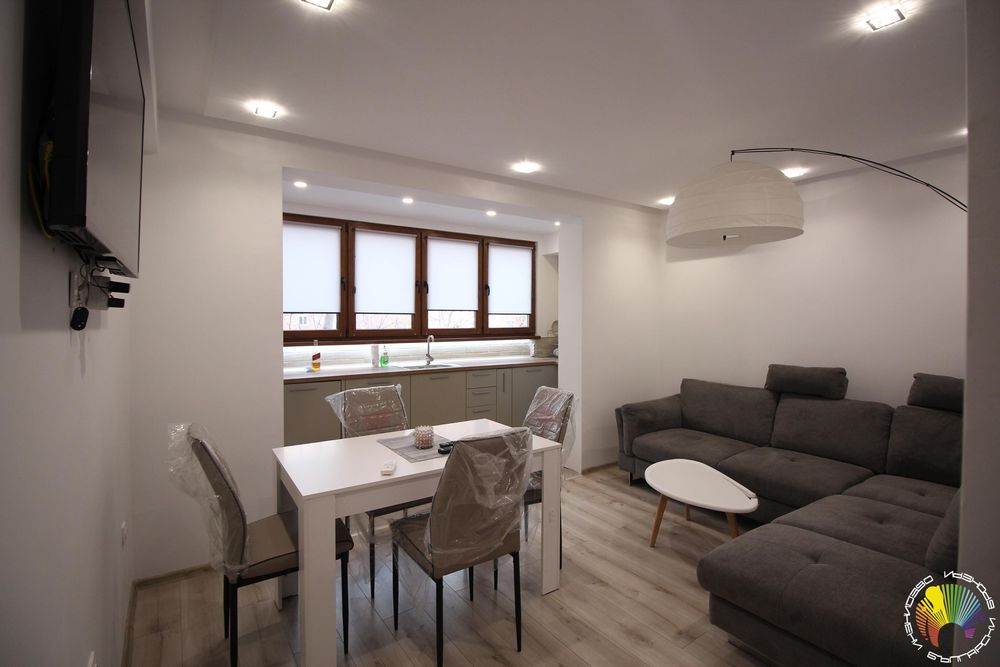 Продава се Двустаен апартамент в Бургас, Лазур - 53 кв.м за 2529 €/кв.м - Снимка #1