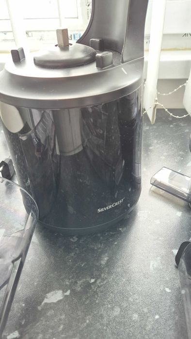 Автоматична сокоизстисквачка Silvercrest