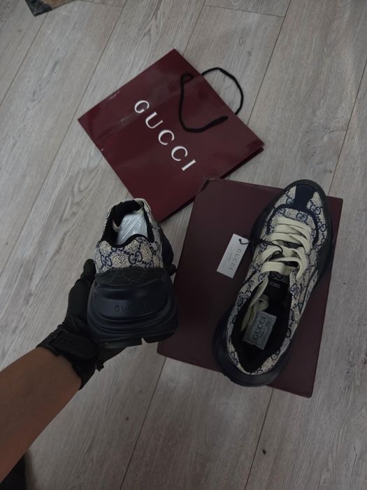 Adidasi Gucci rython
