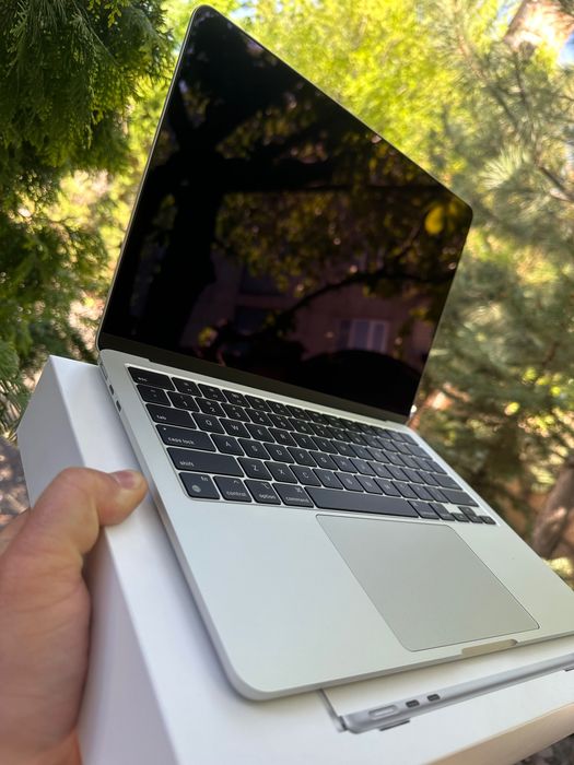 MacBook Air 13.6 M2 8/256 Silver