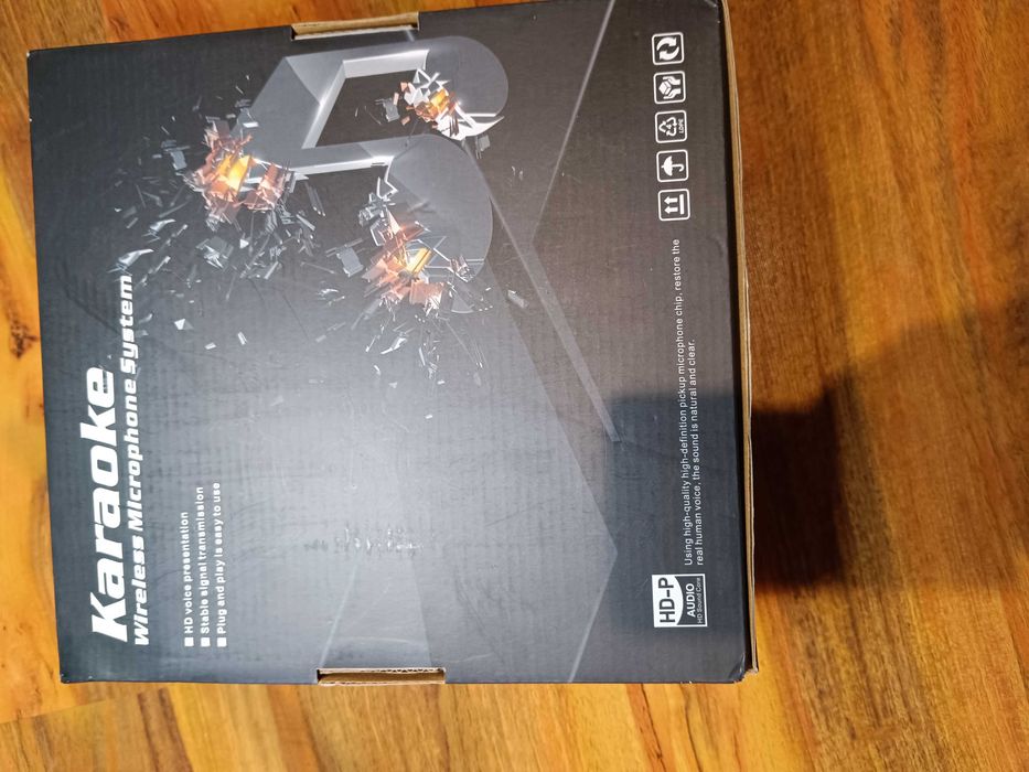 Система с 4 / четири микрофона Debra Audio VM304 VHF, XLR интерфейс...