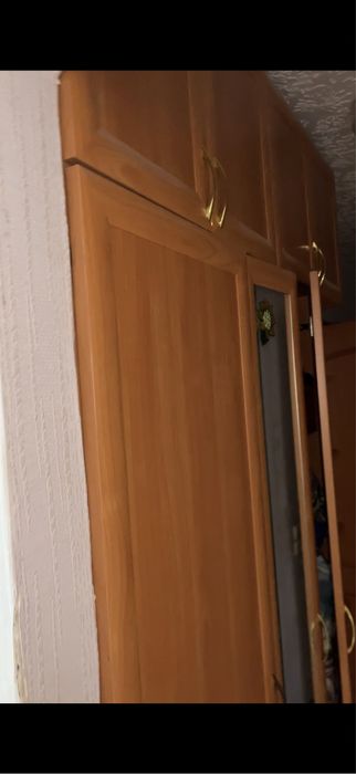 Продаётся шкаф для прихожей