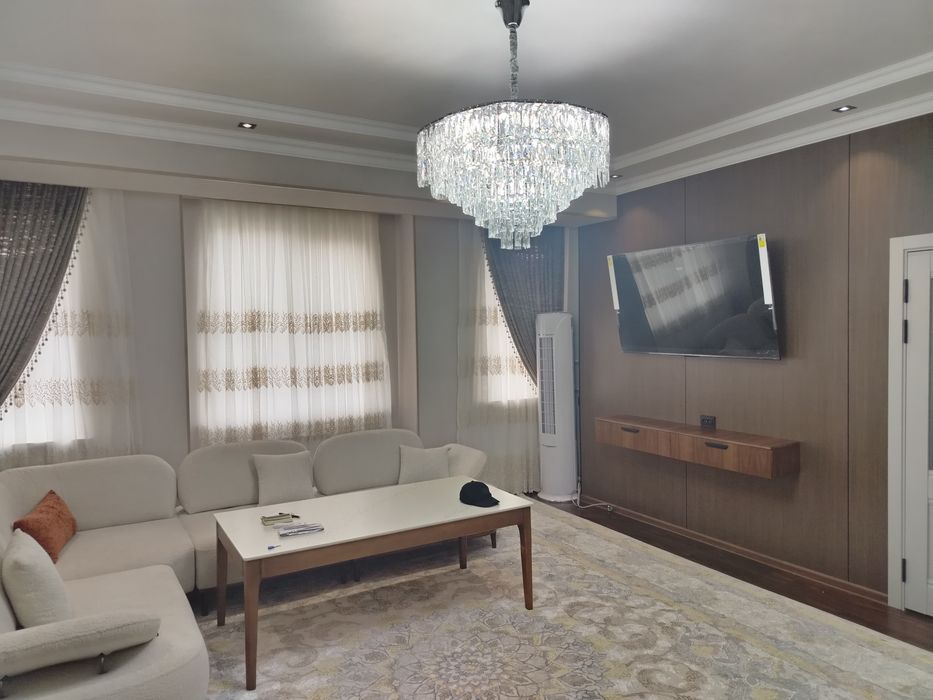 Квартира сотилади 105 кв янги гиштли дом