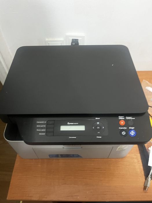 Продам принтер в полном рабочем состояний