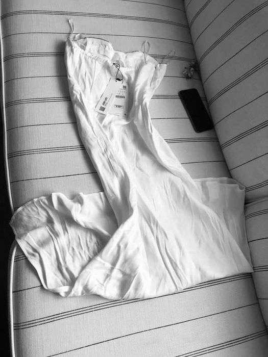 zara rochie corset satin alb XS noua lunga midi pietre cupe fara brete