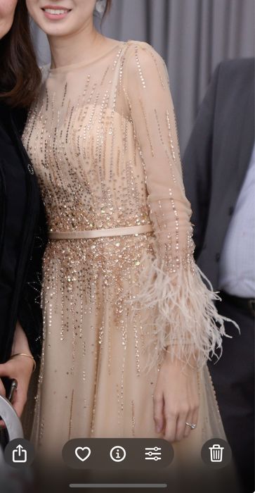 Вечернее платье продается