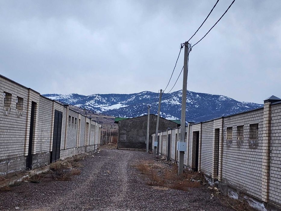 Дача в современном коттеджном городке за Газалкентом, 6 соток
6 соток