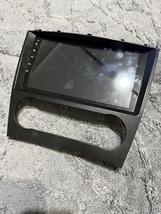 Магнитола на Мерседес