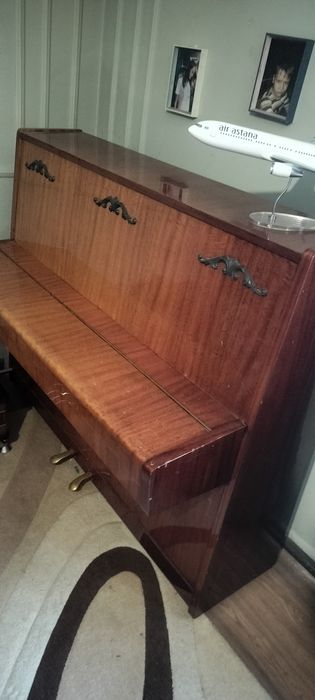 Пианино продам хорошее