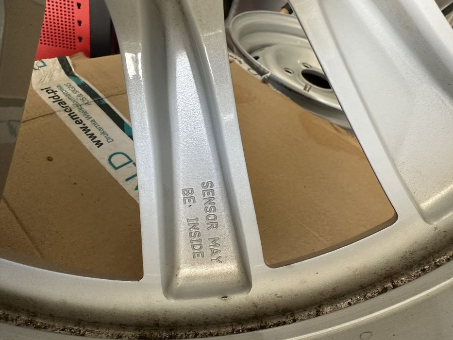 jante tesla model 3 r19 long range originale