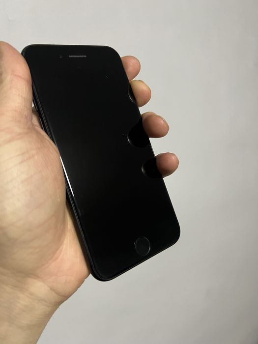 Продам айфон SE 2 128гб