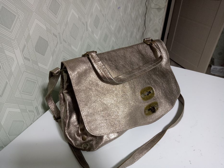 Женский сумочка состояни