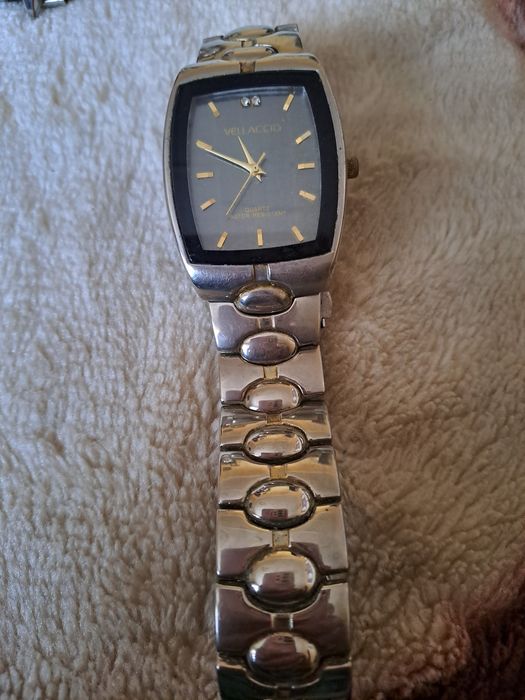 Продам часы разные