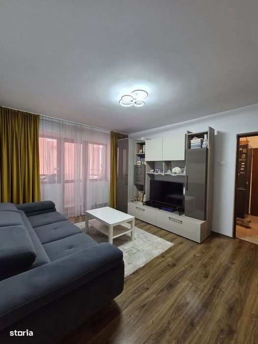 Etaj 3 - Apartament 3 camere - mobilat - Dacia Bicaz