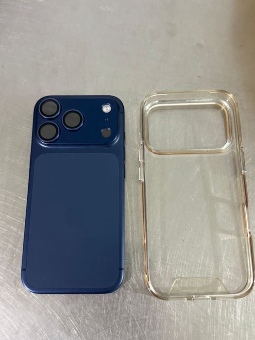 Продам айфон 17 про 256гб