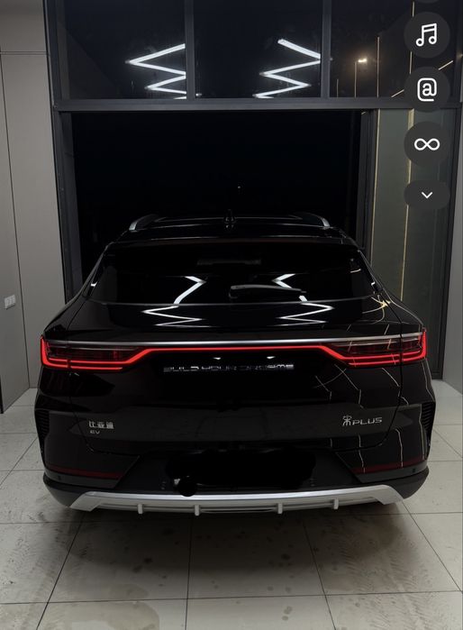 BYD Song Plus Flagship