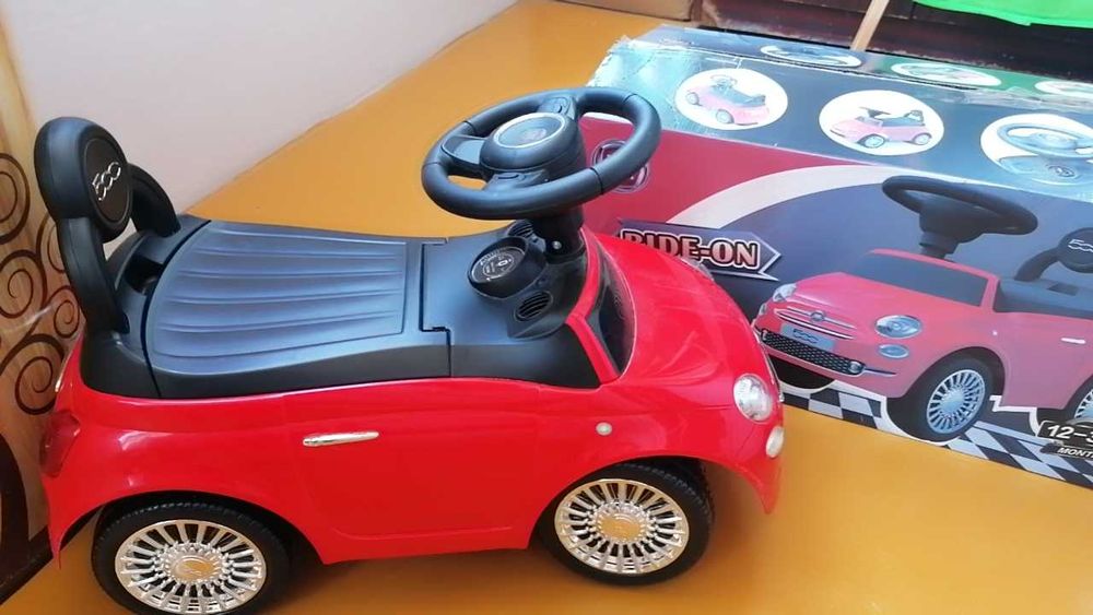 Детска кола за бутане Fiat 500