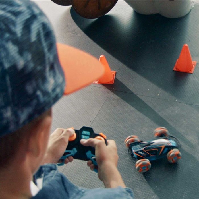 Голяма Кола за дрифтове 4x4 с дистанционно управление и двоен мотор